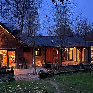 https://vakantiehuis-op-de-brant.valkenburgaandegeul-hotels.com